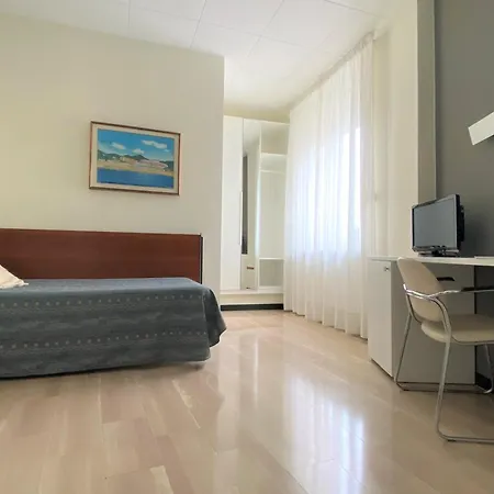 Hotel Tirreno Spotorno Kamer foto