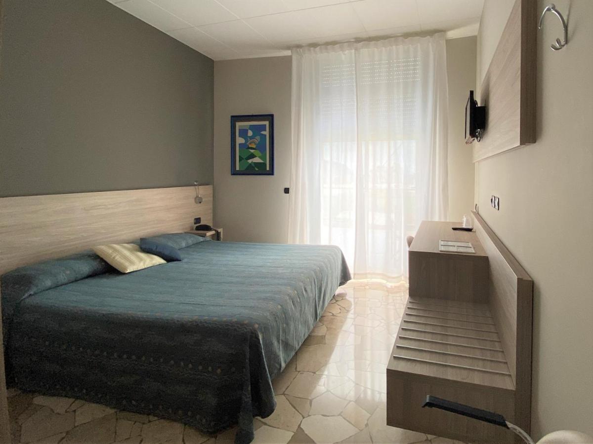 Tirreno 4*