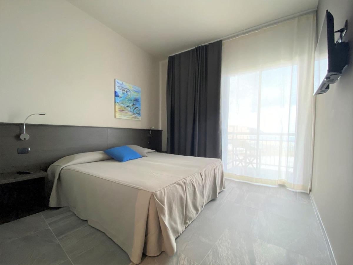 Hotel Tirreno 4*