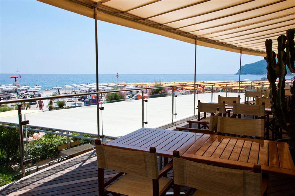 Hotel Tirreno 4*