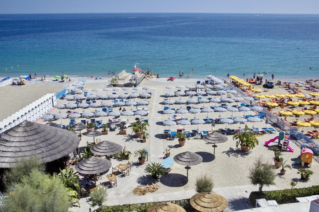 Tirreno 4*